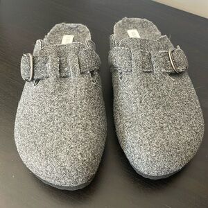 Falls creek slip ons